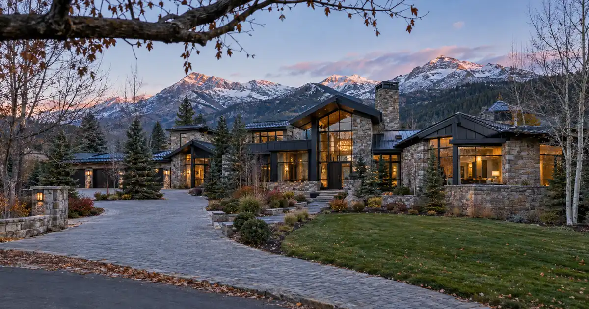 How Much Down Payment Does a Super Jumbo Self-Employed Mortgage Need?