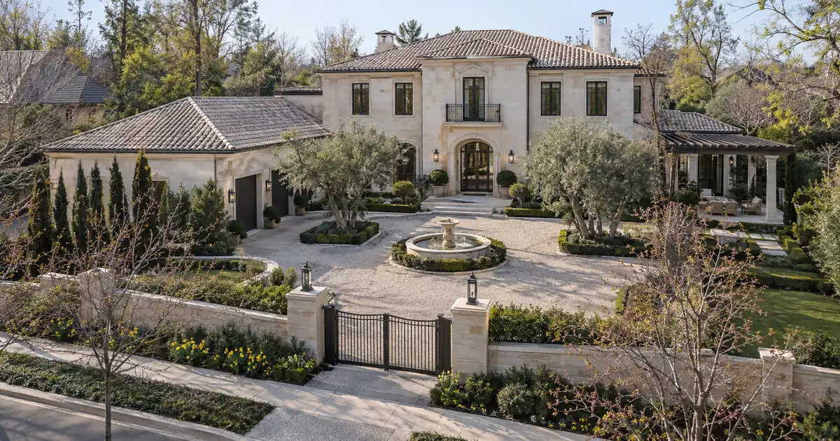 How Attorneys Qualify for a Jumbo Mortgage With Bank Statements