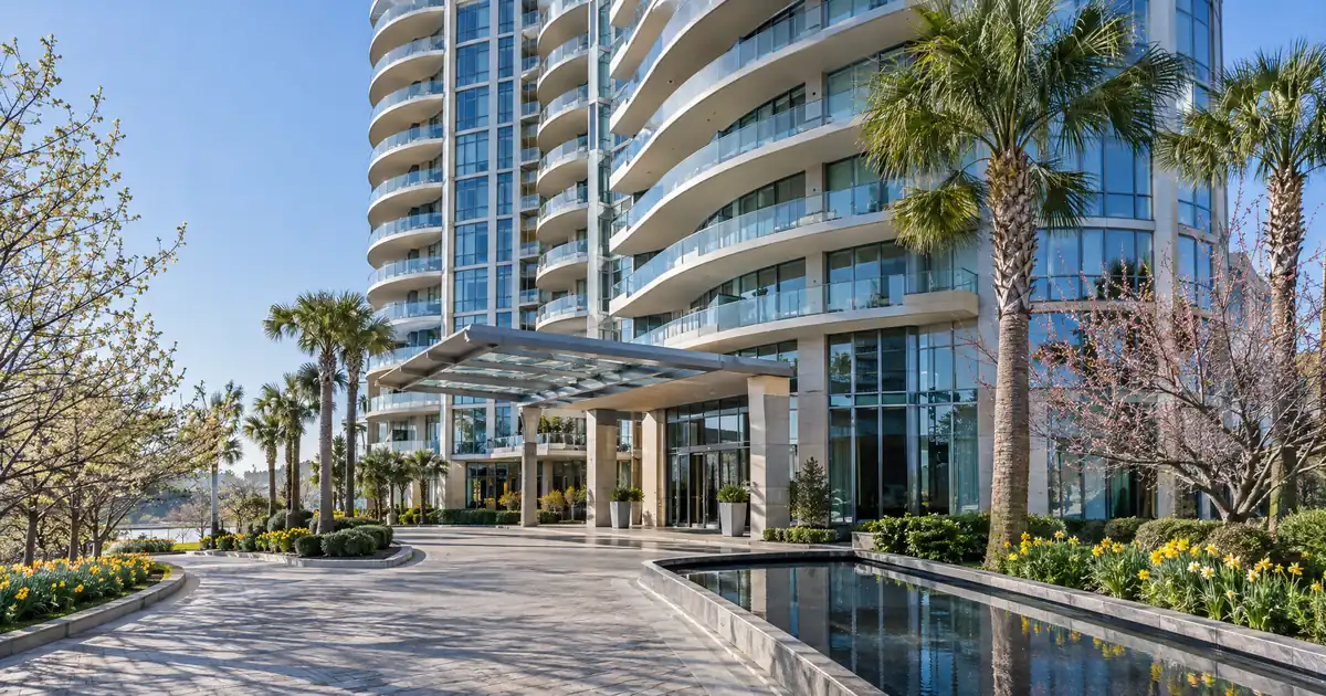 How to Finance a Penthouse With Bank Statements