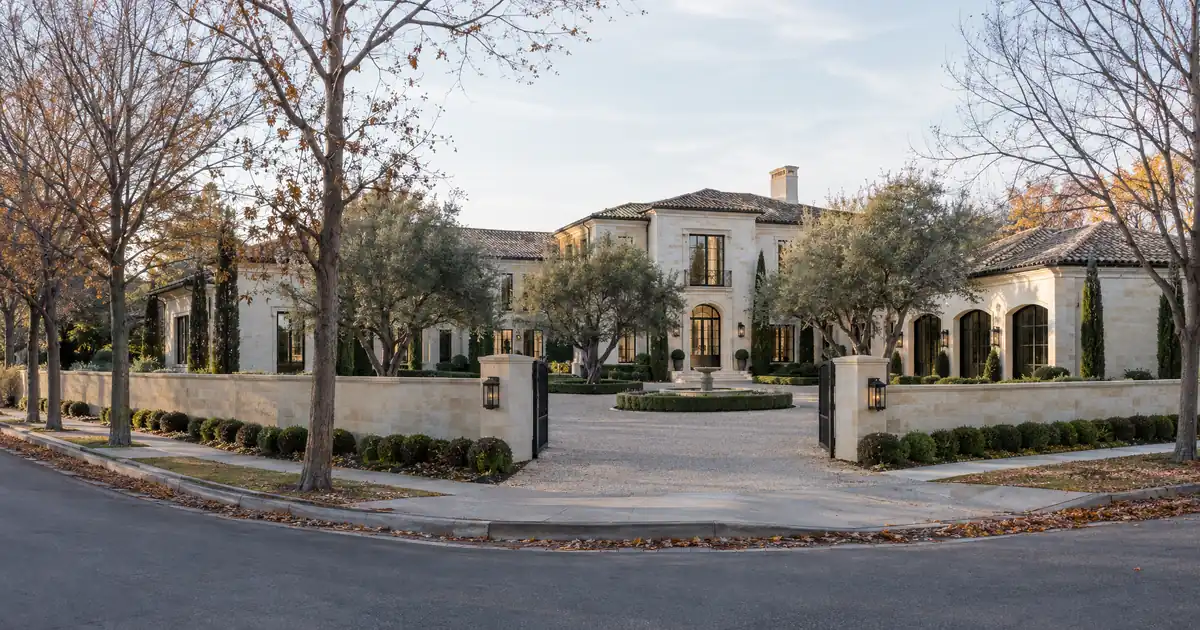 How to Qualify for a Bank Statement Loan for a Golf Community Home