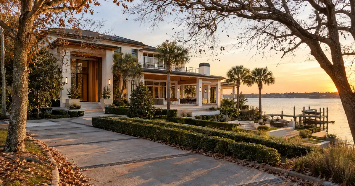 How to Finance an Estate Home With Bank Statements