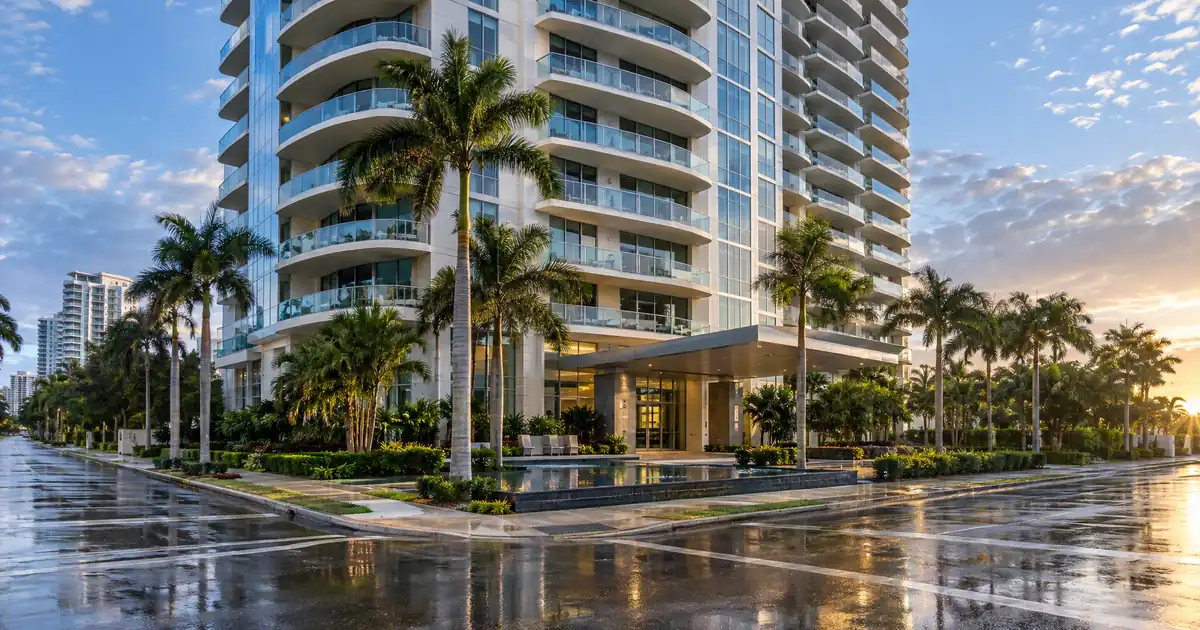 How a Luxury Condo Bank Statement Loan Works