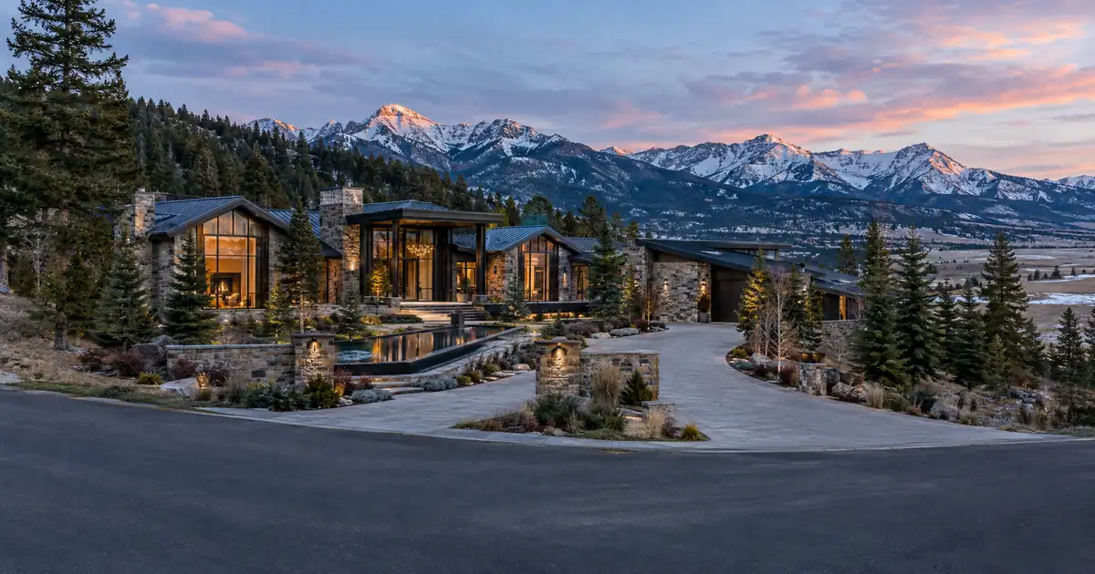How a Luxury Home Bank Statement Loan Works in Montana