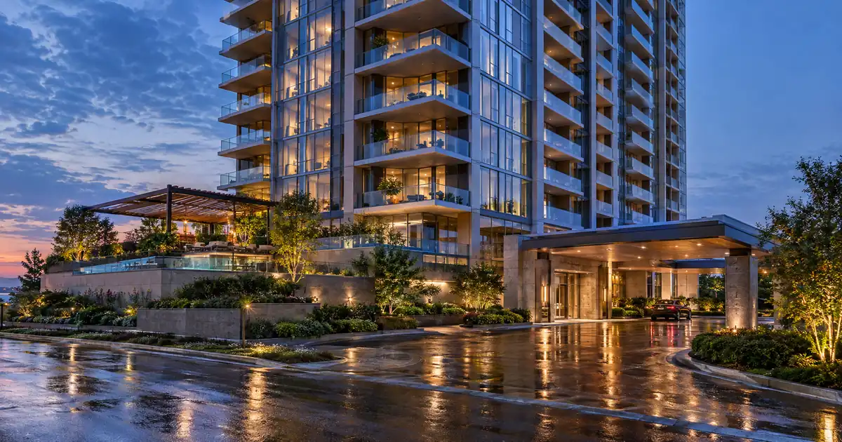 How Non-Warrantable Condo Down Payment Rules Work for Founders on Bank Statements