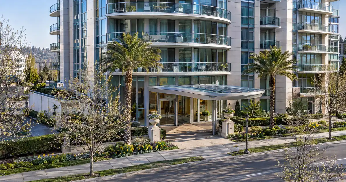 How to Close a Non-Warrantable Luxury Condo With a Super Jumbo Loan