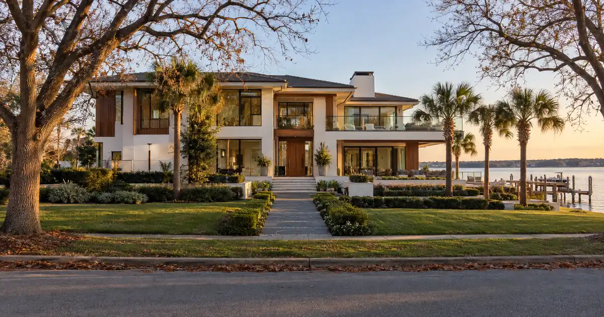 How Interest-Only DSCR Loans Work on High-Value Rentals