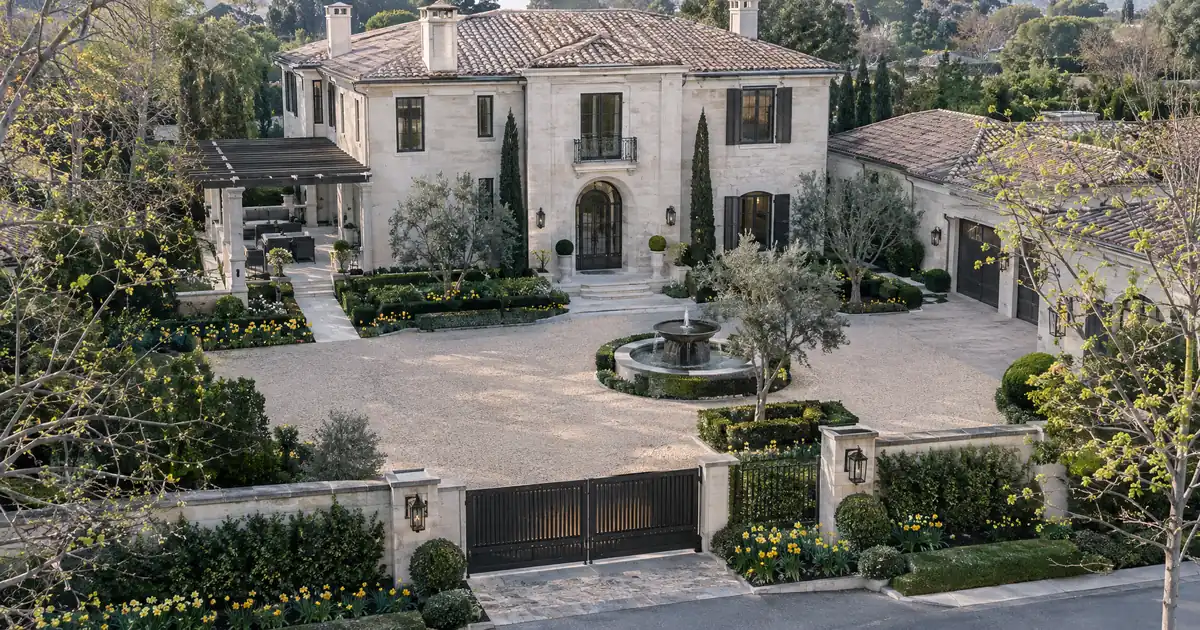 How First-Time Investors Qualify for a Luxury Rental DSCR Loan