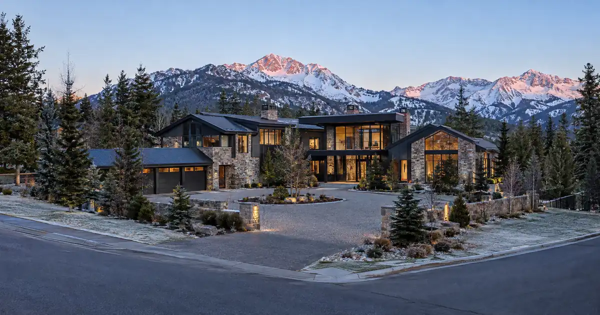 How a Luxury Vacation Rental DSCR Loan Works