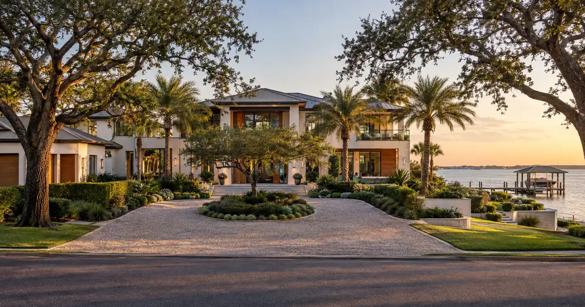 How a Luxury Rental DSCR Loan Works in Houston