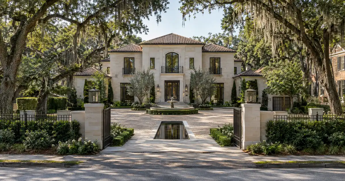 How a Luxury Rental DSCR Loan Works in Savannah