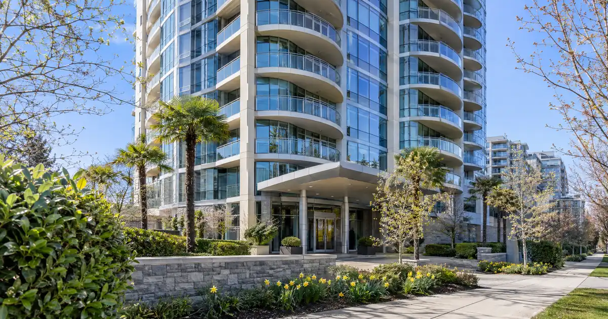 How IO Payments Lift DSCR on a Non-Warrantable Luxury Condo at $3M