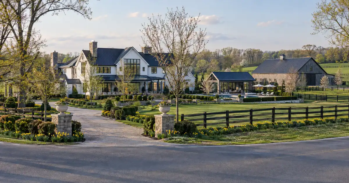 Trust vs LLC Vesting for a Super Jumbo DSCR Loan and Who Guarantees