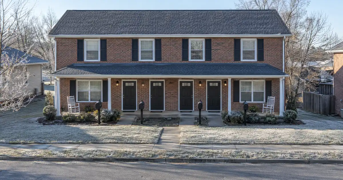 How to Qualify for a Super Jumbo DSCR Loan on a Luxury Triplex or Fourplex