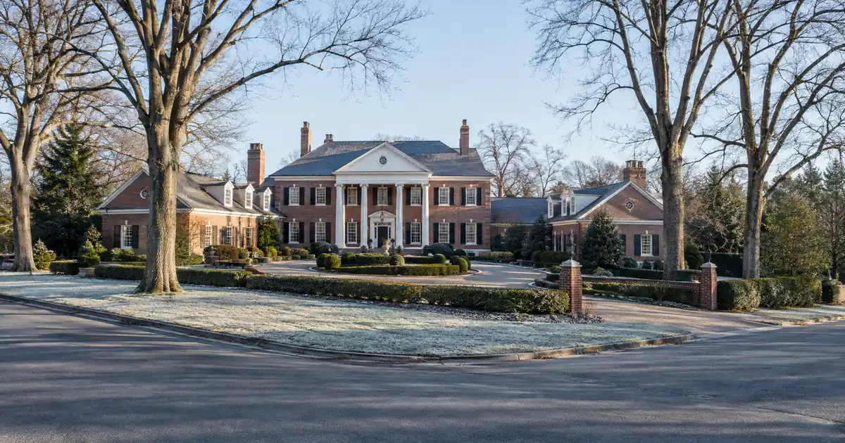 How Much a Super Jumbo DSCR Loan Costs to Close on a Luxury Rental