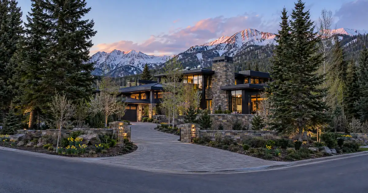 Super Jumbo DSCR Loan Underwriting for a Ski-Town Rental