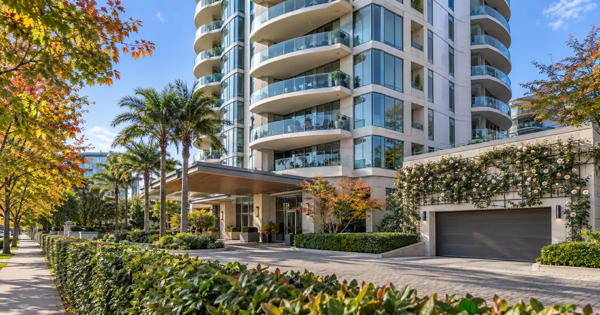 Super Jumbo DSCR Loan Criteria for a Luxury Condo With Dues
