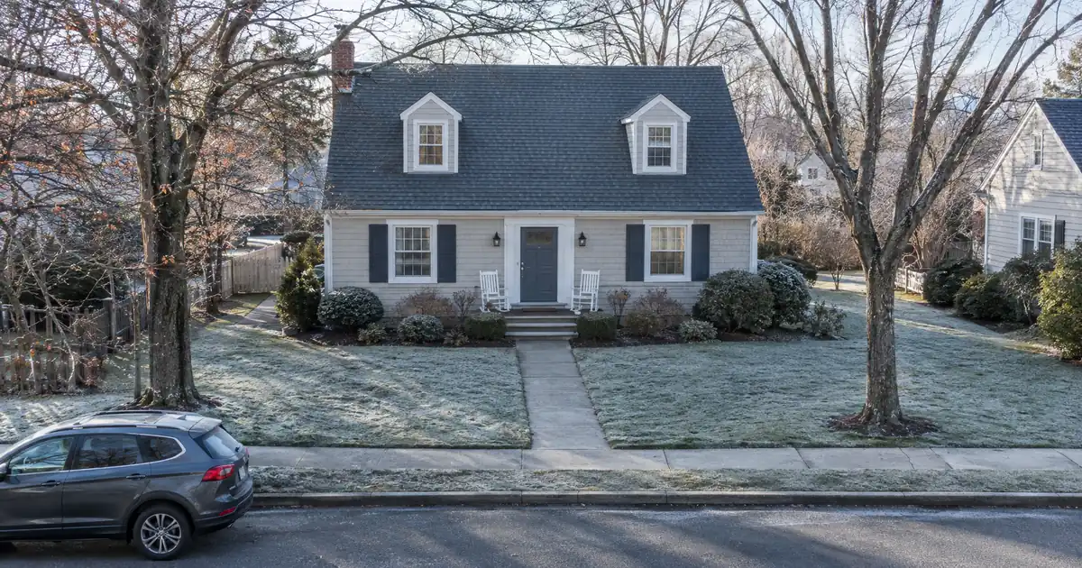 How to Choose Between a Bank Statement HELOC on a Home vs. a Rental