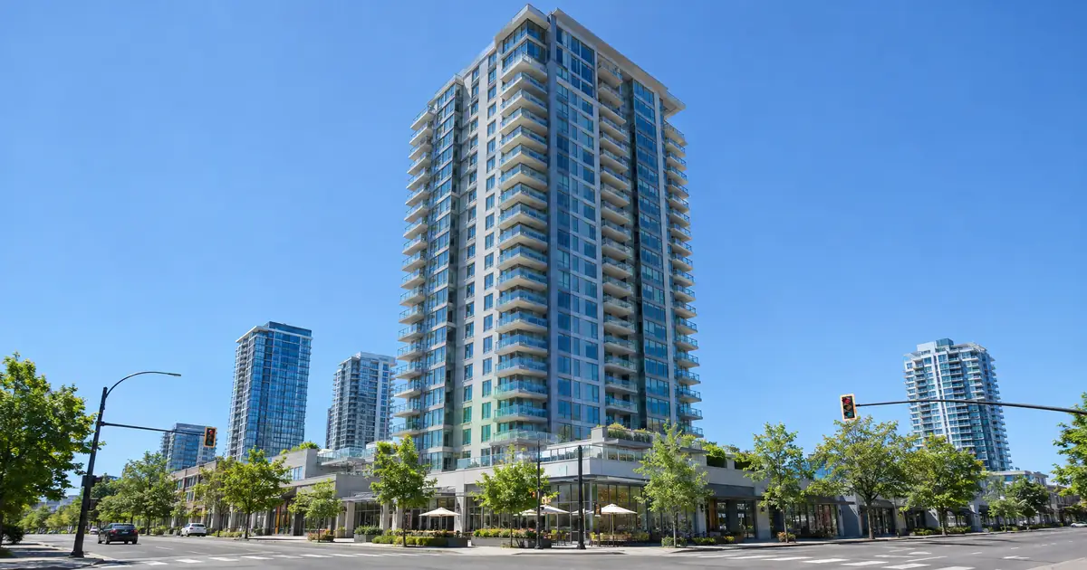 Conventional Cash-Out Condo Rules for a High-Rise With a Commercial Floor