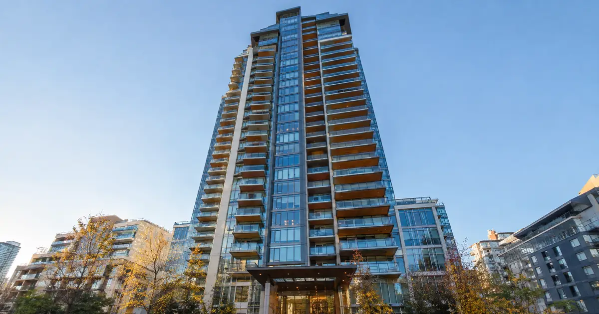 Can a Founder Get a Super Jumbo DSCR Loan in a Developer-Controlled Tower?