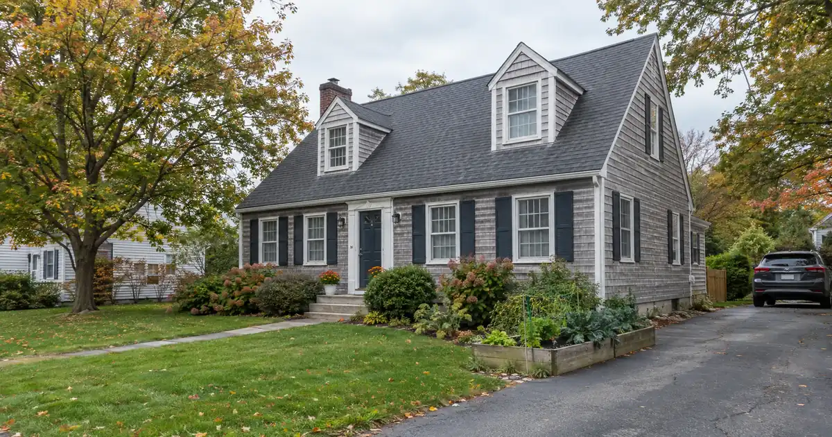 Cash-Out Refinance vs Home Equity Loan for a Fixed Lump Sum