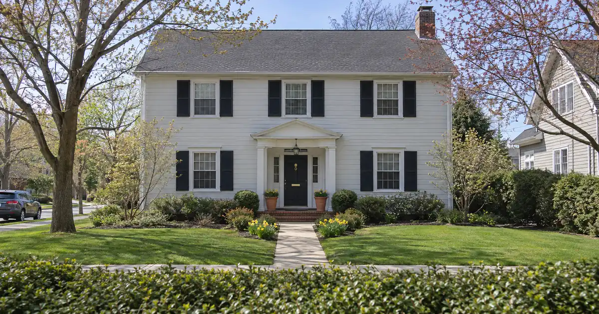 How Interest-Only and 40-Year Bank Statement Loan Options Work Over $1M