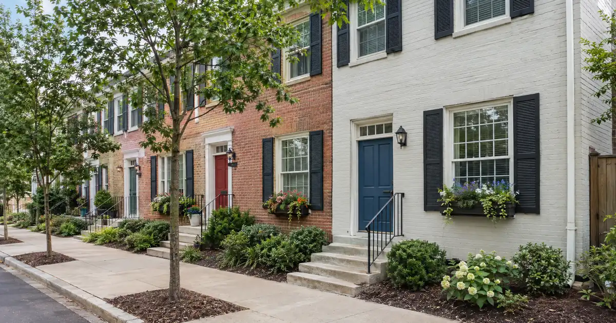 Does Rent From Other Units Help You Qualify for an FHA Cash-Out?