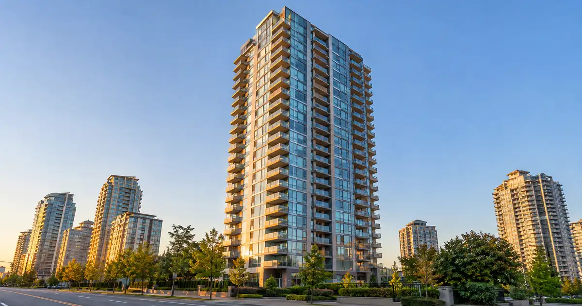 How to Split Four LLC-Held Tower Units Across DSCR Lenders