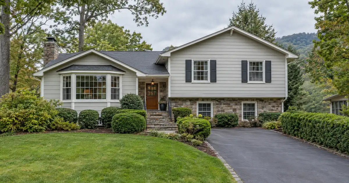 Conventional loans in Highlands, North Carolina — conforming mortgage with a low down payment