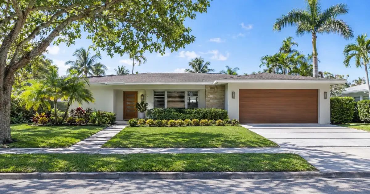 Mortgage refinance in Hollywood, Florida — a better loan on the same home