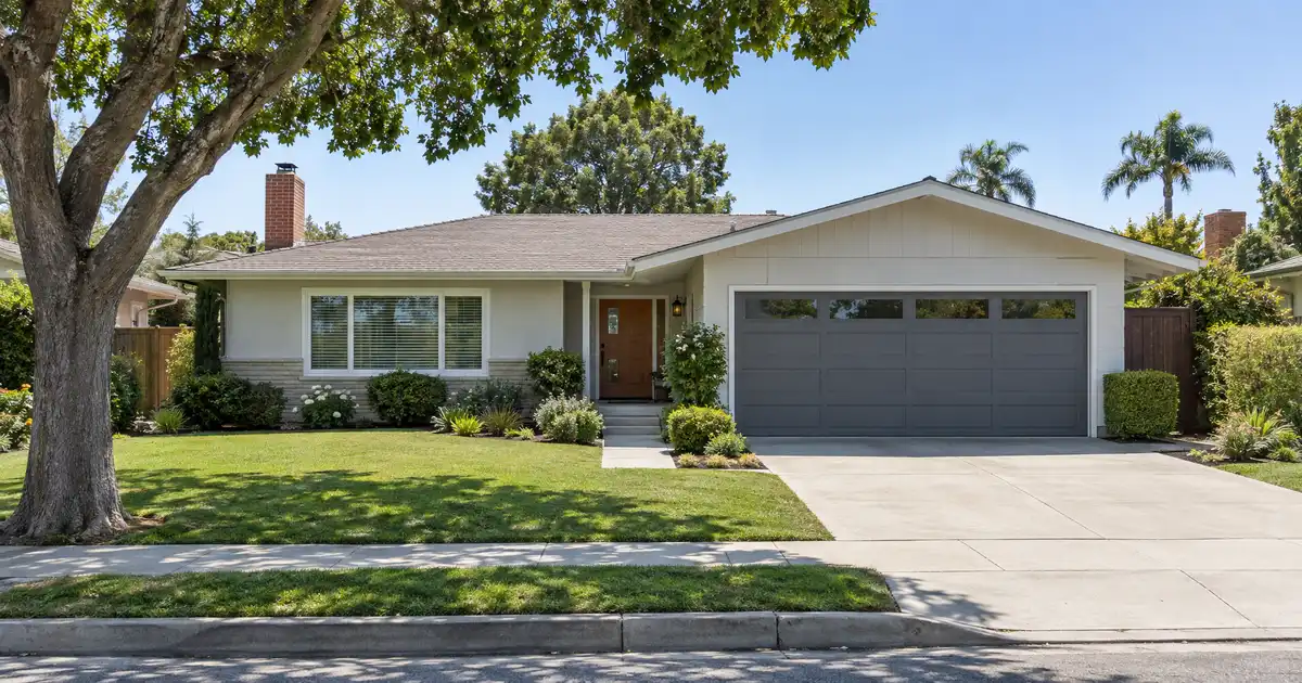 Mortgage refinance in Inglewood, CA — a better loan on the same home