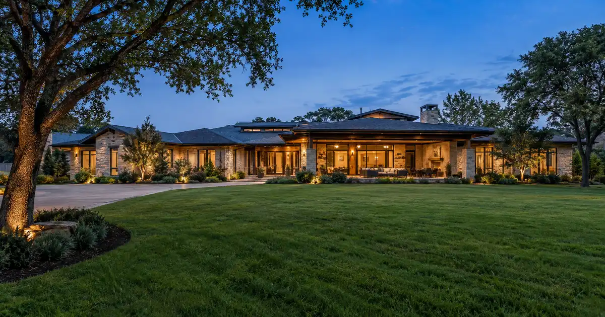 Jumbo cash-out refinance in Irving, Texas — equity above the conforming limit into cash