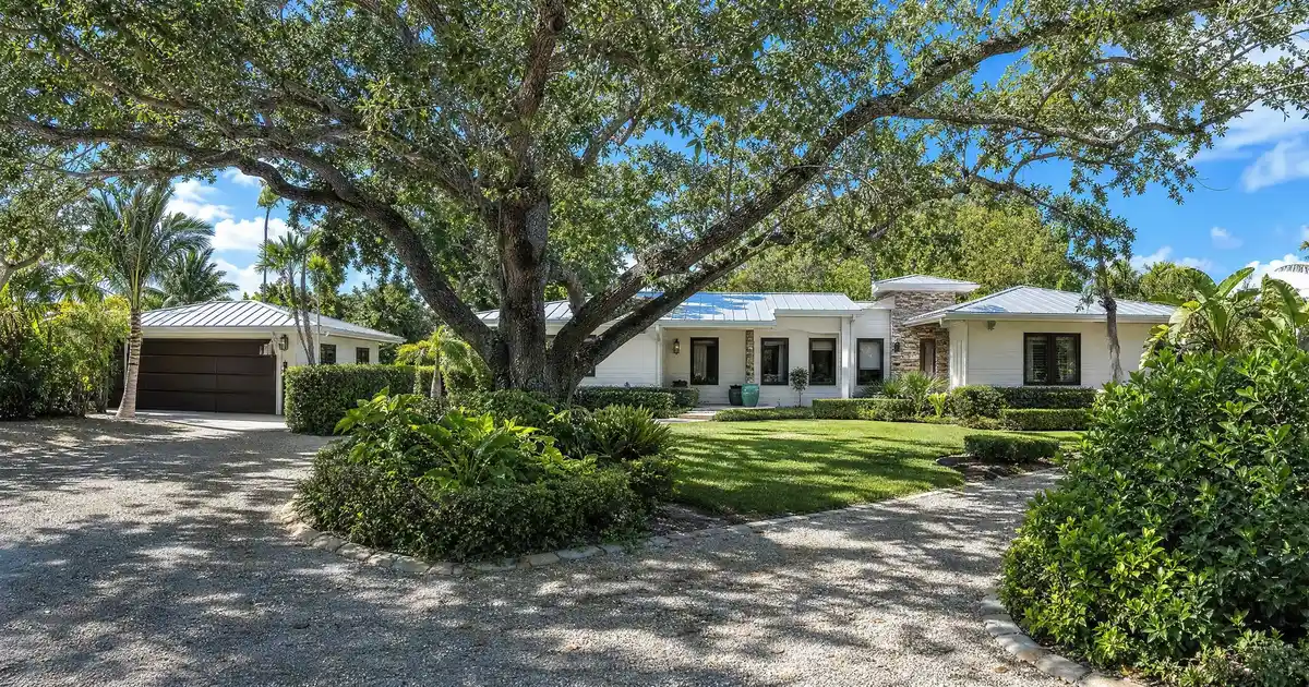 Cash-out refinance in Islamorada, Florida — home equity into cash