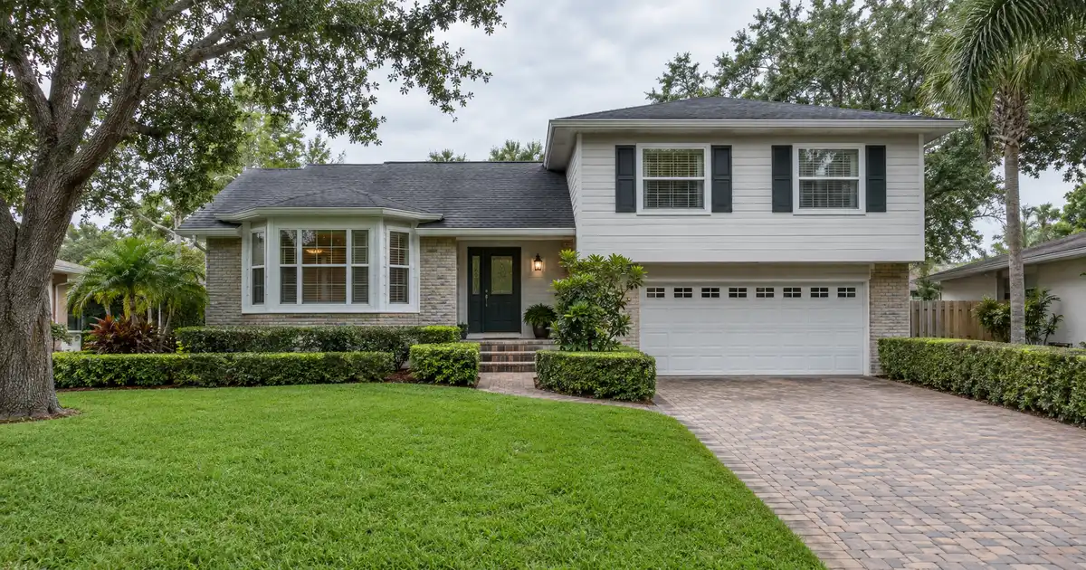 Conventional loans in Kendall, Florida — conforming mortgage with a low down payment