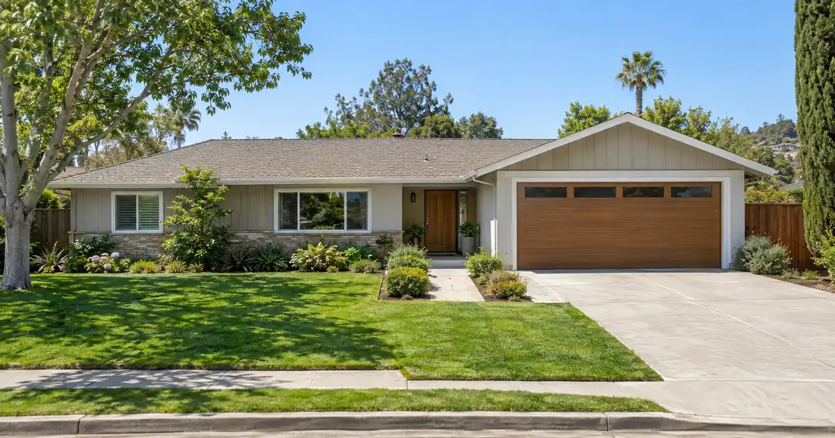 Mortgage refinance in La Mesa, California — a better loan on the same home