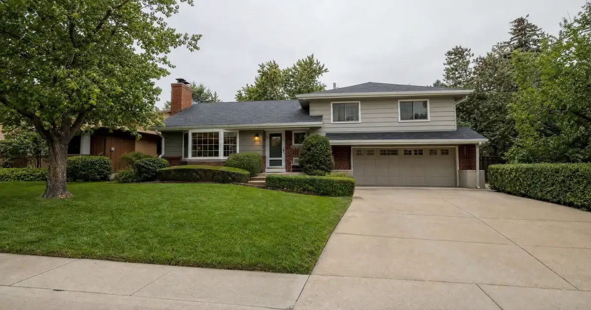 Conventional loans in Lakewood, Colorado — conforming mortgage with a low down payment