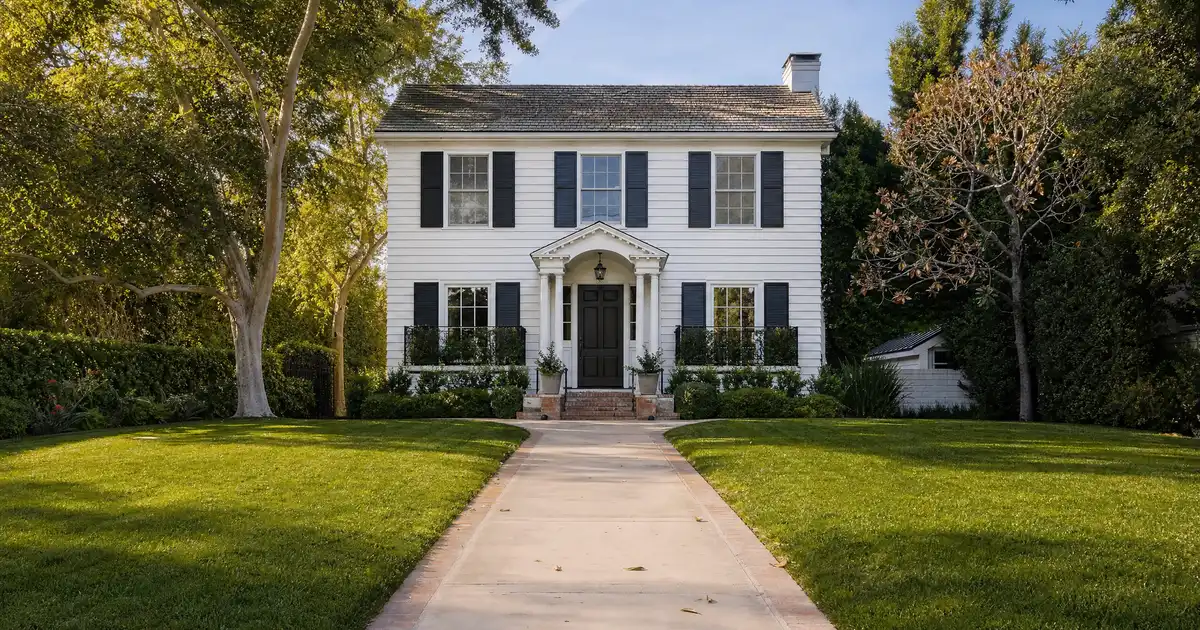 FHA cash-out refinance in Los Angeles, California — home equity into cash