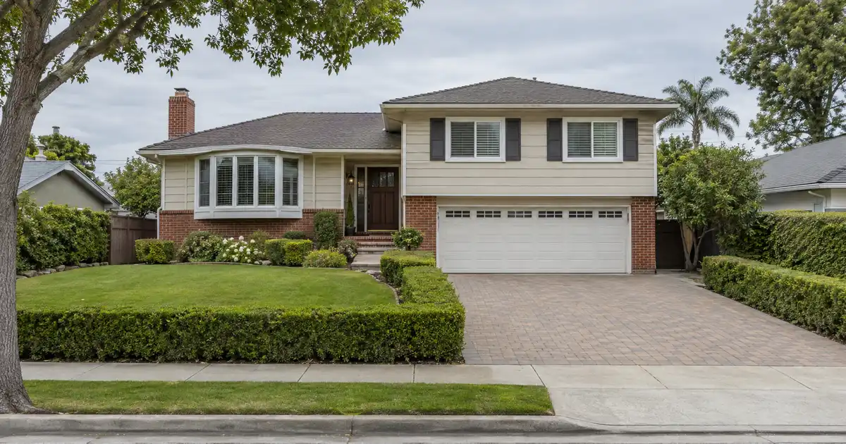 Conventional loans in Lynwood, California — conforming mortgage with a low down payment