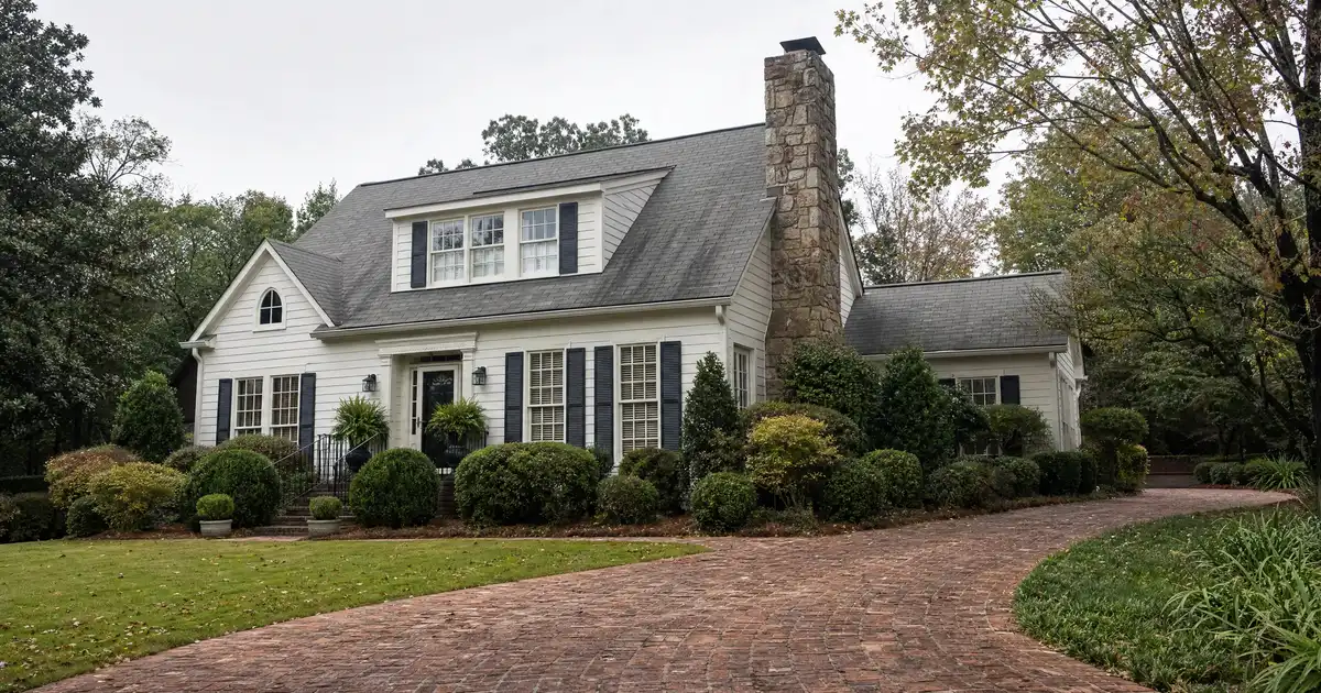 Cash-out refinance in Muscle Shoals, Alabama — home equity into cash