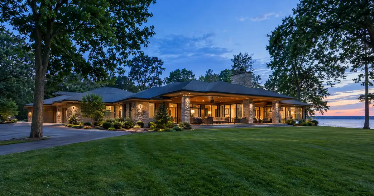 Jumbo cash-out refinance in Muskegon, Michigan — equity above the conforming limit into cash