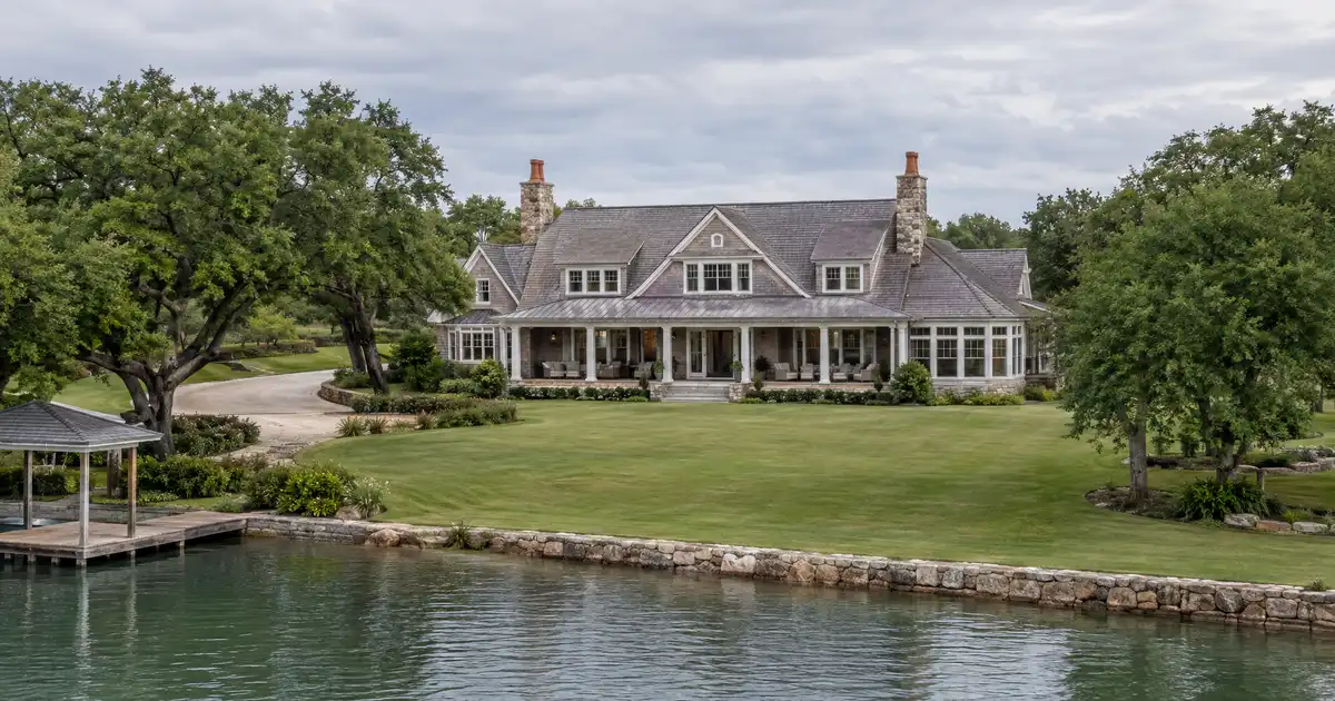 Jumbo cash-out refinance in New Braunfels, Texas — equity above the conforming limit into cash