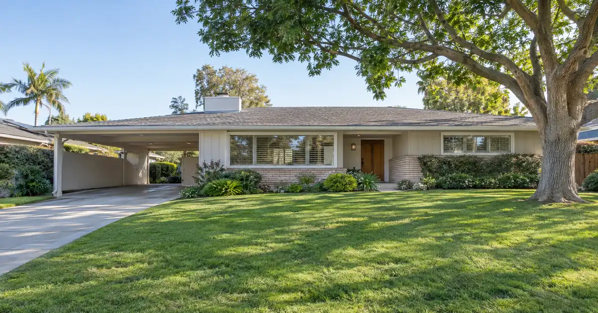 Conventional loans in Newport Beach, California — conforming mortgage with a low down payment