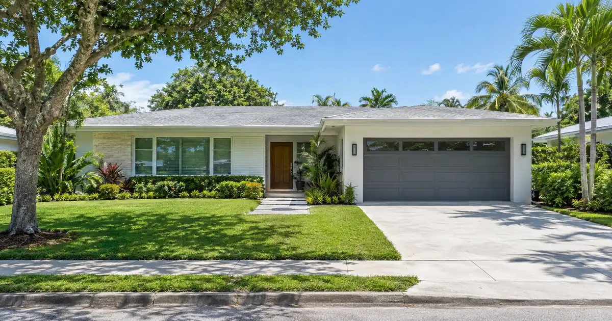 Mortgage refinance in North Miami, Florida — a better loan on the same home