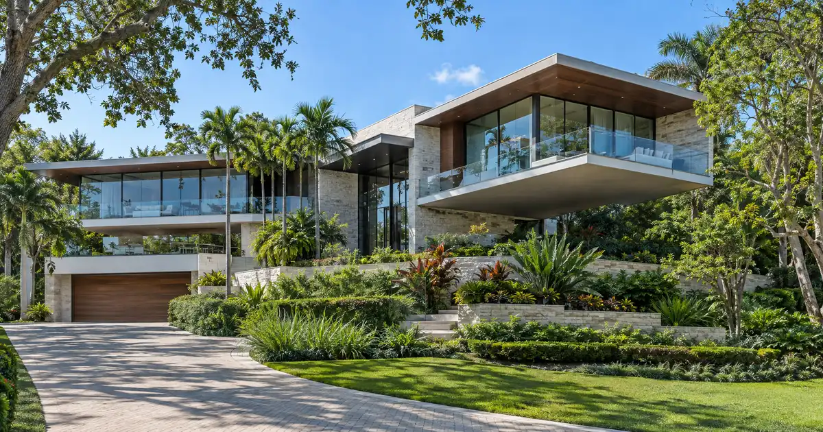 Jumbo cash-out refinance in Palm Beach Gardens, Florida — equity above the conforming limit into cash