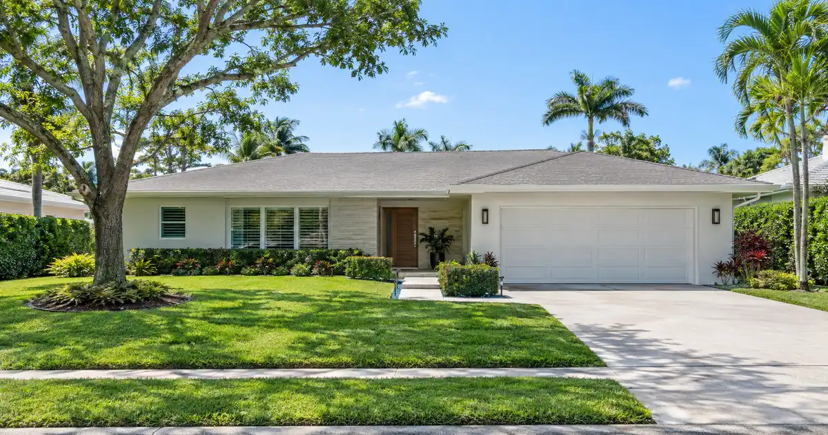 Mortgage refinance in Palm Beach Gardens, Florida — a better loan on the same home