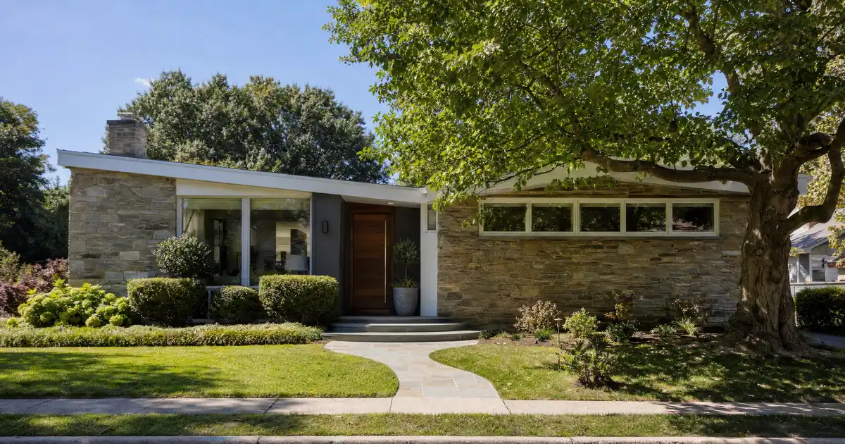 FHA cash-out refinance in Philadelphia, Pennsylvania — home equity into cash