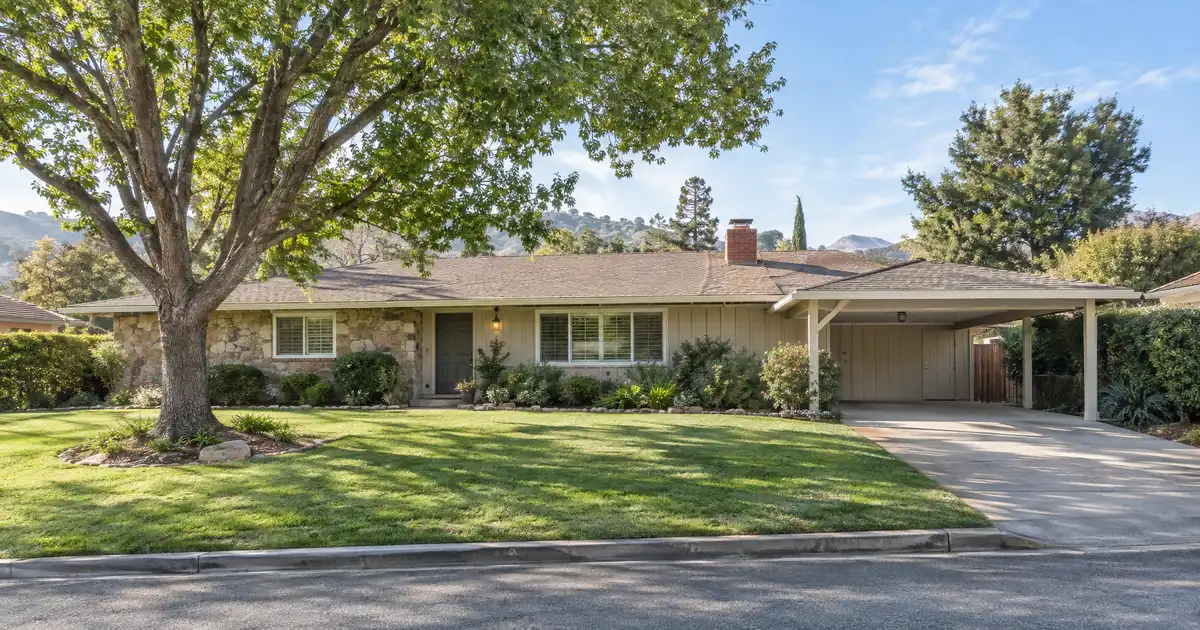 Conventional loans in Santa Clarita, California — conforming mortgage with a low down payment