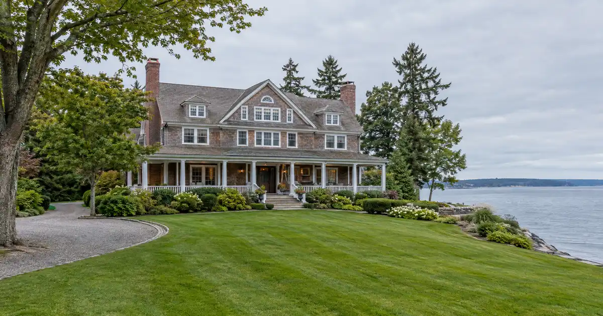 Jumbo cash-out refinance in Shoreline, Washington — equity above the conforming limit into cash
