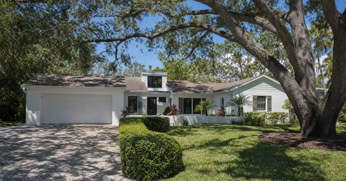 Cash-out refinance in Siesta Key, Florida — home equity into cash