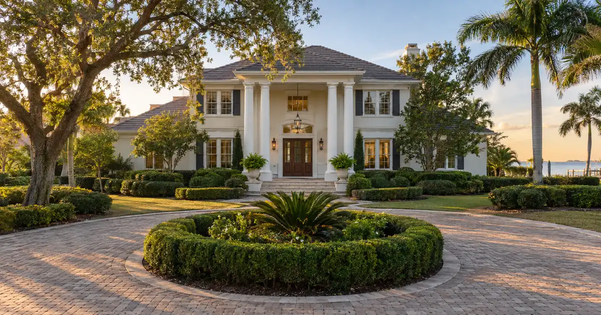 Jumbo cash-out refinance in Siesta Key, Florida — equity above the conforming limit into cash