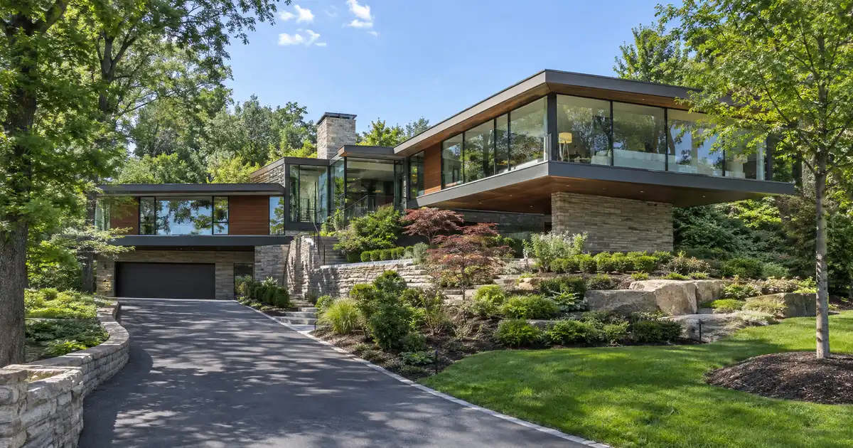 Jumbo cash-out refinance in Southfield, Michigan — equity above the conforming limit into cash